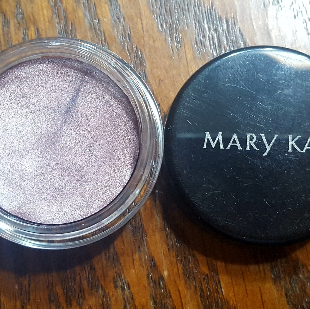 SOLD- Mary Kay Cream Eye Color